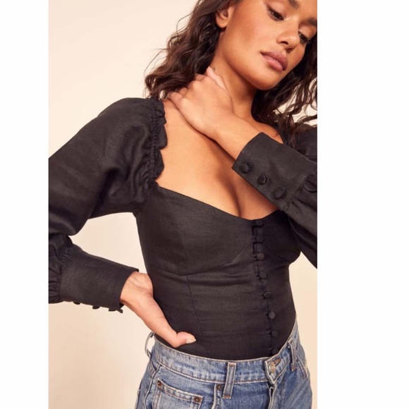 Reformation Tops - Reformation Hogan Top Size 8